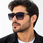 مدل مرد با عینک آفتابی آسمان AS1104
