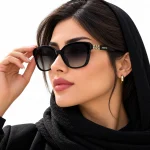 مدل زن با عینک آفتابی آسمان AS1027